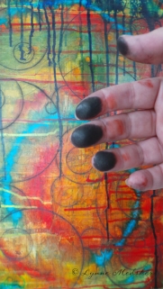 Charcoal fingers! © Lynne Medsker