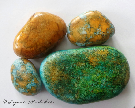 blog, stones with ink © Lynne Medsker
